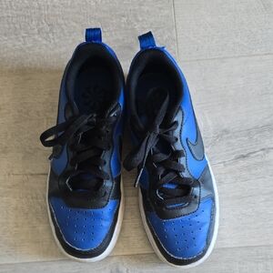 Nike Kids Royal/Black Low-Top Sneakers with Swoosh